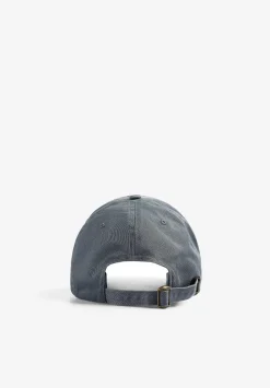 Scalpers Caps<Tone Embroidered Skull Cap
