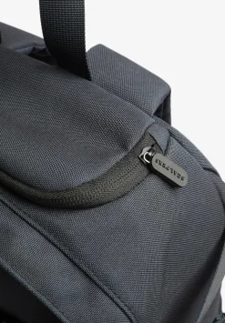 Scalpers Backpacks And Toiletry Bags<Travel Backpack Pockets