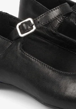 Scalpers Flat Shoes<Vagabond | Delia Ballerinas