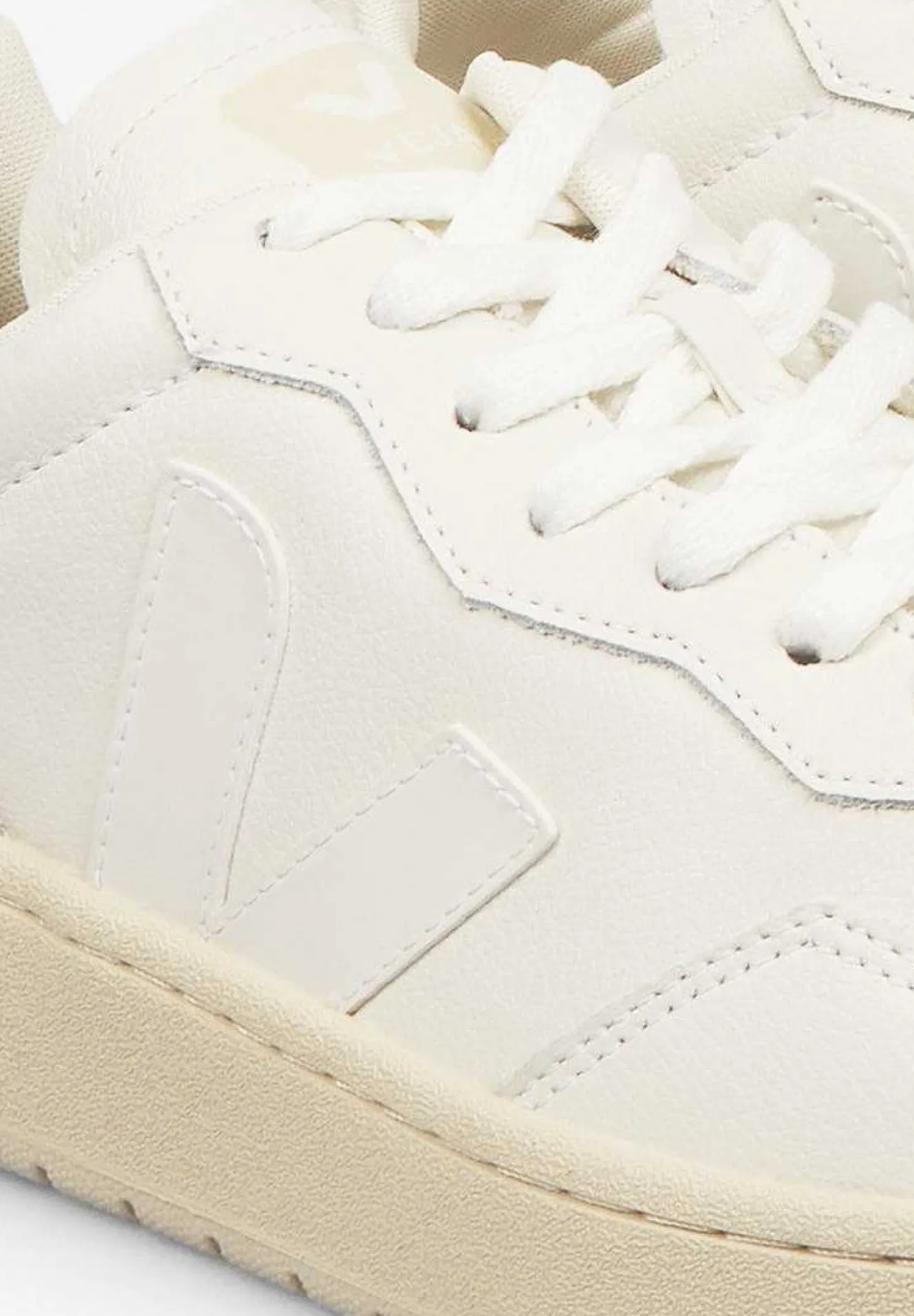 Scalpers Sneakers<Veja | V-90 Leather Sneakers